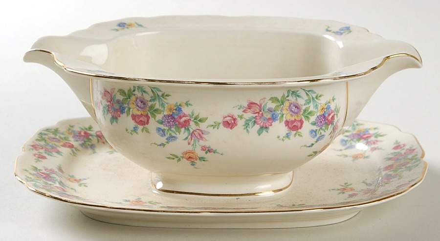 Mayfair Gravy Boat with Attached Underplate by Thomas-1