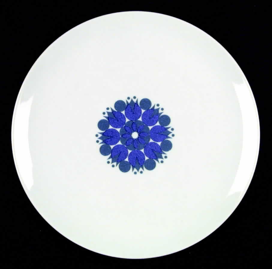 Pinwheel Blue Dinner Plate by Thomas-1