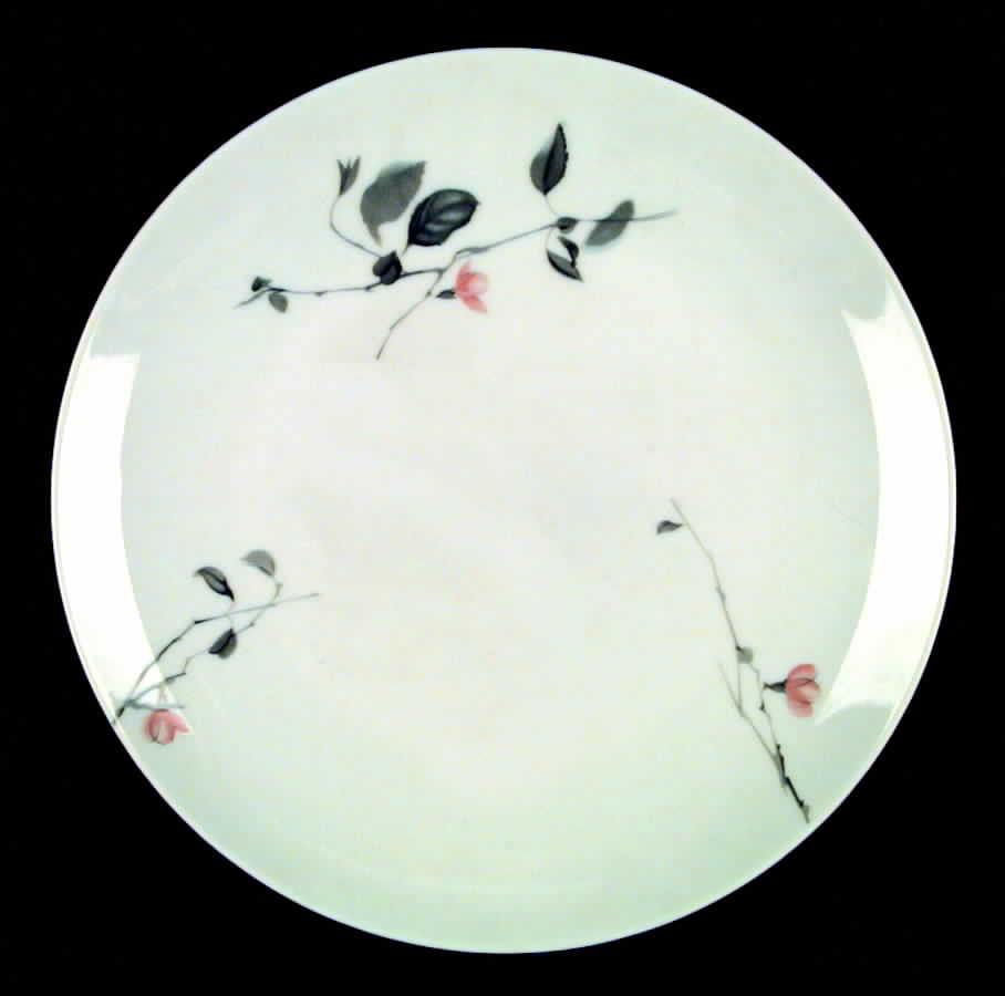 Quince (Medallion Shape) Dinner Plate by Thomas-1
