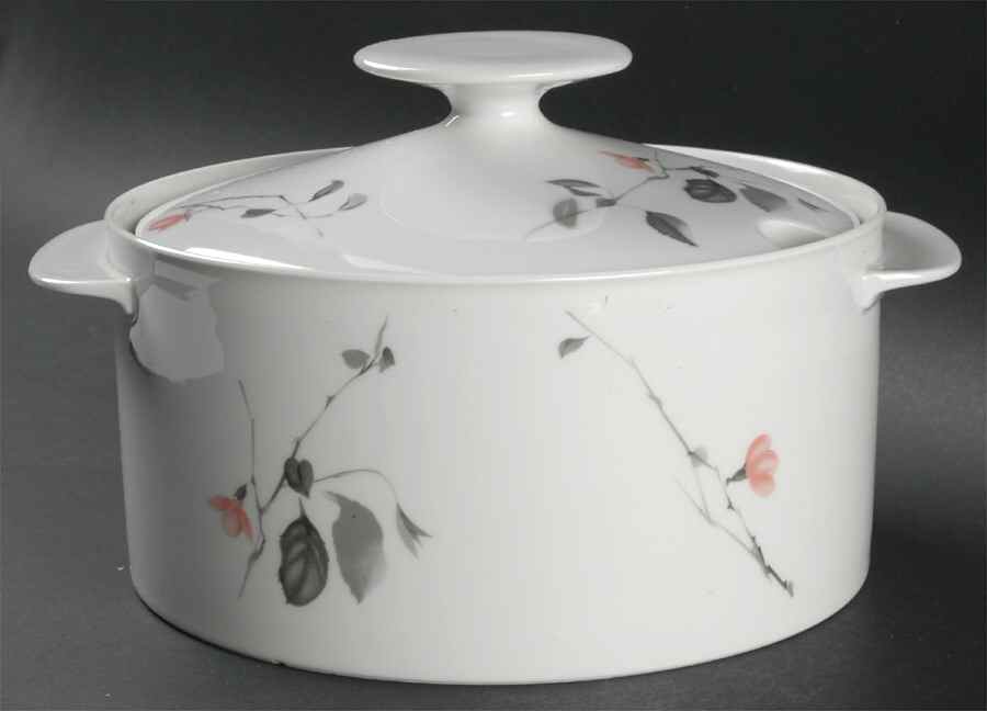 Quince (Medallion Shape) Tureen &  Lid by Thomas-1