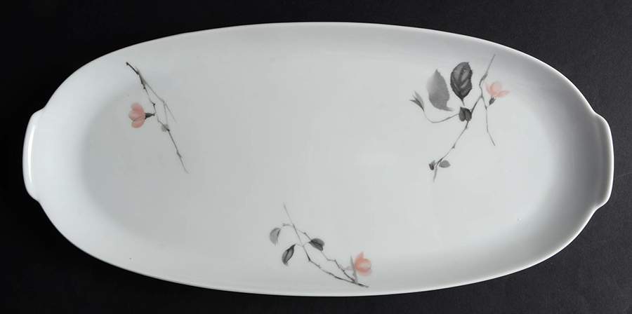 Quince (Medallion Shape) Large Sandwich Tray by Thomas-1