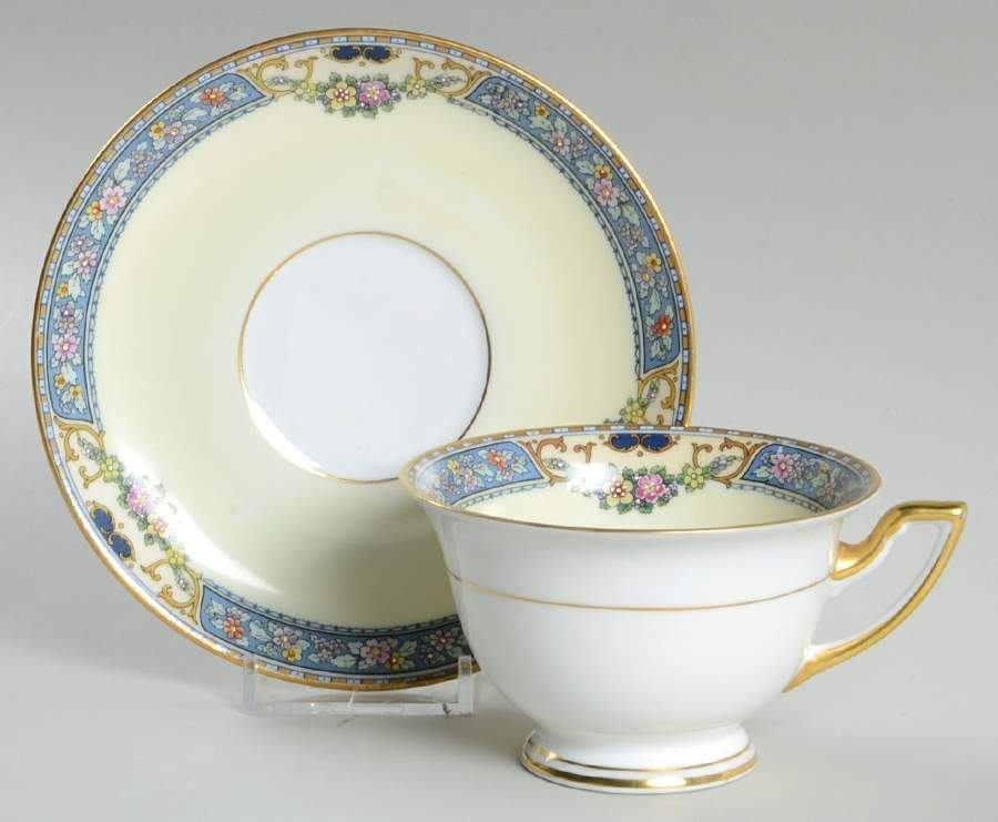 Queen Louise Footed Cup & Saucer Set by Thomas-1