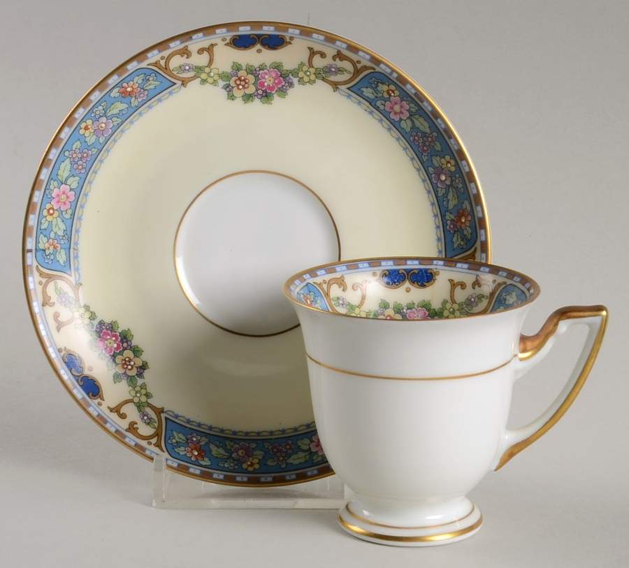Queen Louise Footed Demitasse Cup & Saucer Set by Thomas-1