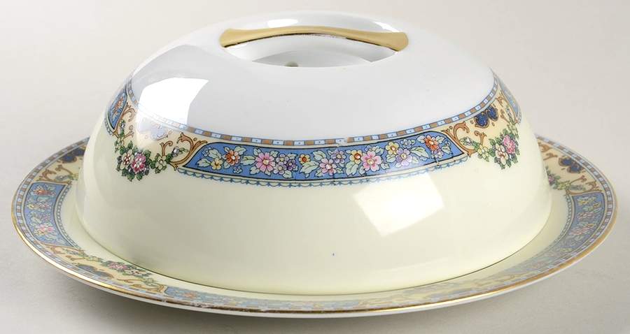 Queen Louise Muffin Dish & Lid by Thomas-1