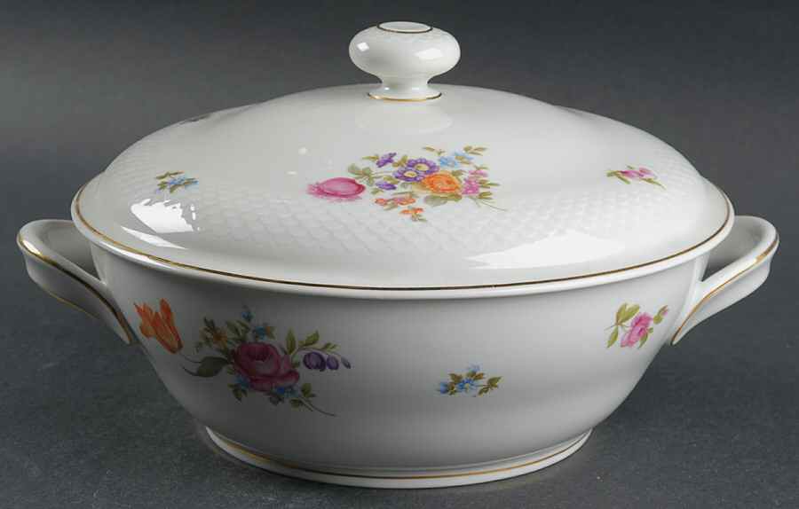 Spring Garden Round Covered Vegetable by Thomas-1