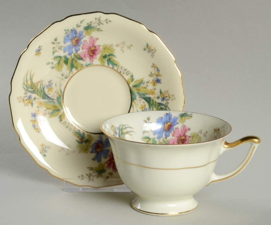 Lady Hamilton Footed Cup & Saucer Set by Thomas-1