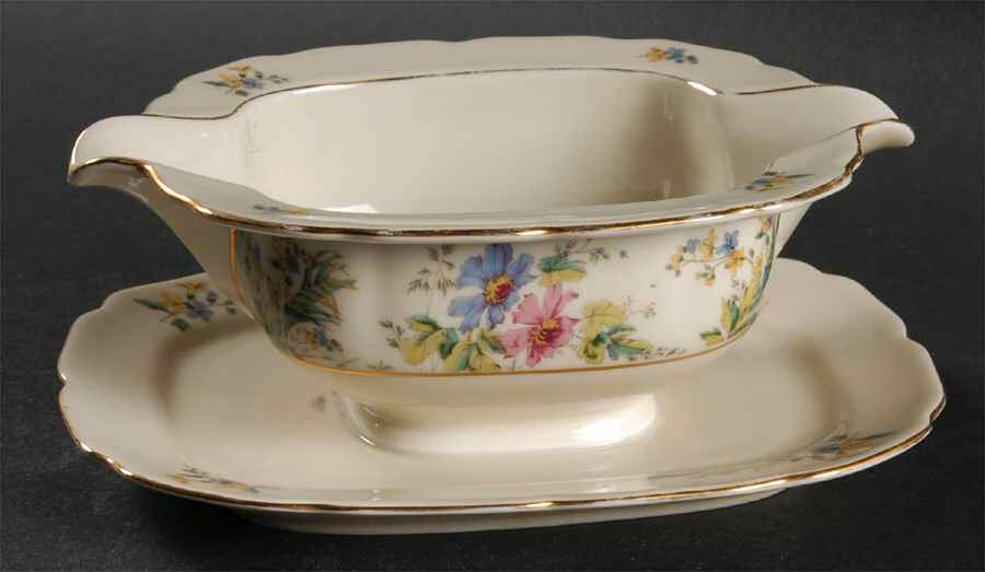 Lady Hamilton Gravy Boat with Attached Underplate by Thomas-1