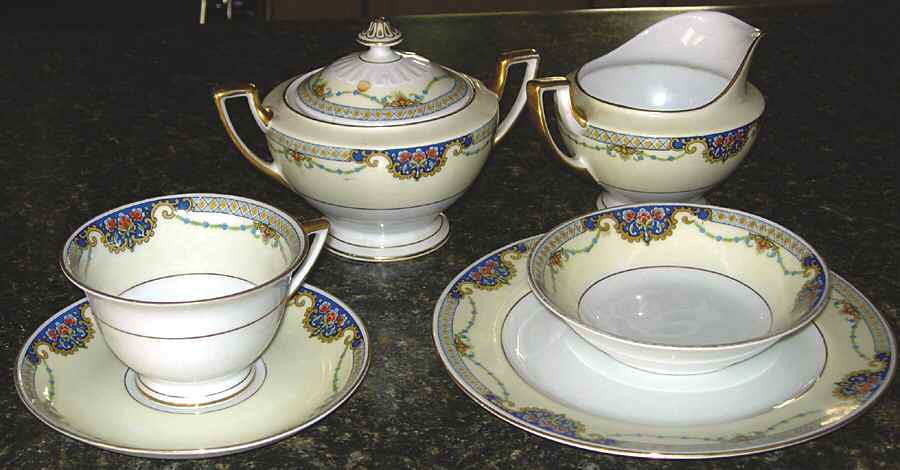 THO20 Footed Cup & Saucer Set by Thomas-1