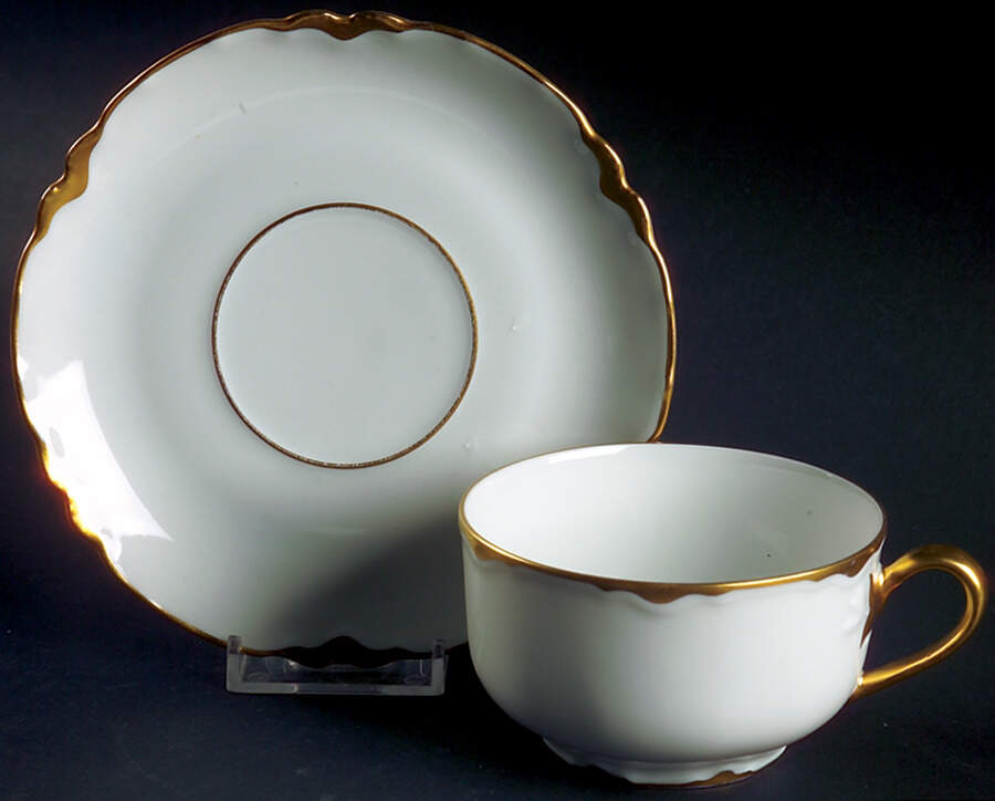 THO33 Flat Cup & Saucer Set by Thomas-1