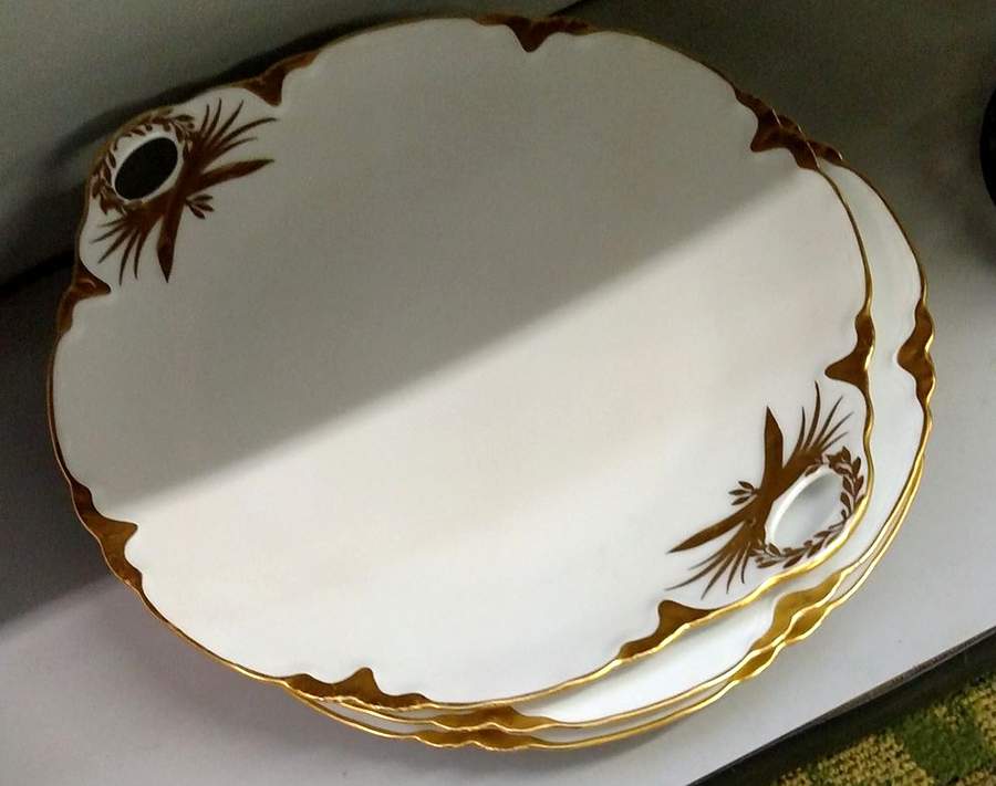 THO33 Handled Cake Plate by Thomas-1