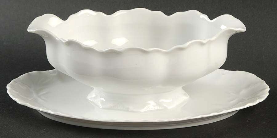 THO4 Gravy Boat with Attached Underplate by Thomas-1