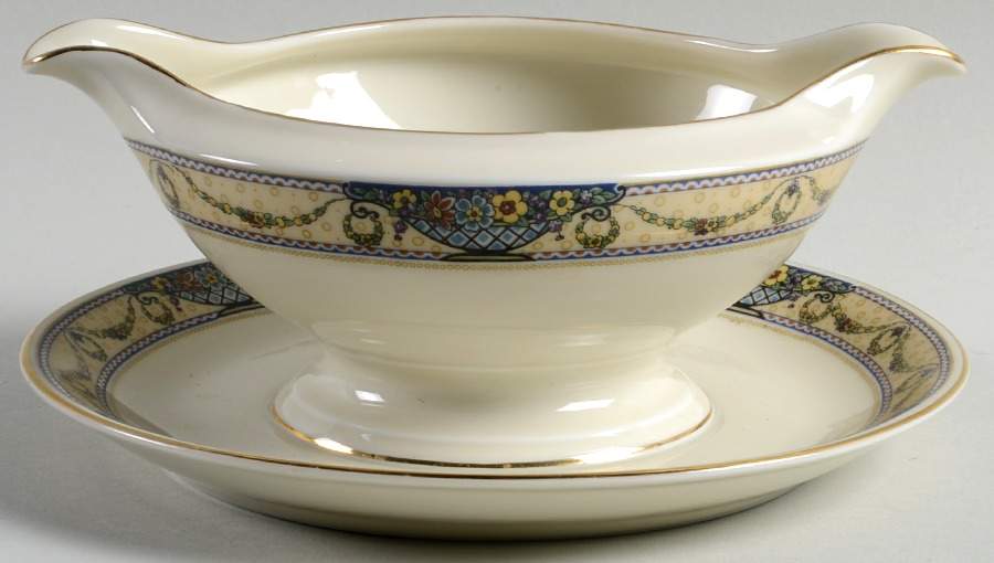 THO6 Gravy Boat with Attached Underplate by Thomas-1