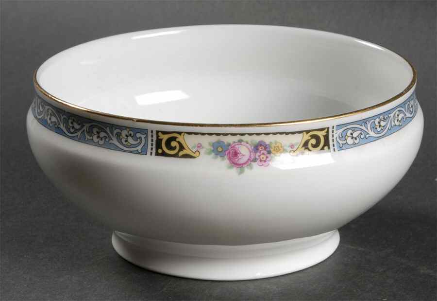 Windsor Cranberry Bowl by Thomas-1