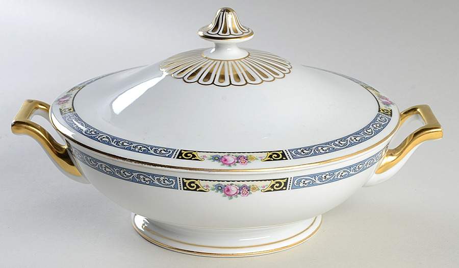 Windsor Round Covered Vegetable by Thomas-1