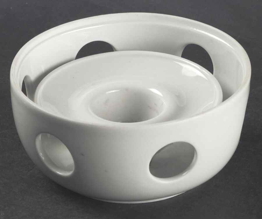 York White China Warmer Stand by Thomas-1