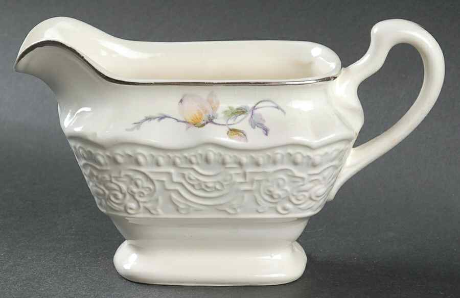 THP4 Creamer by Thompson-1
