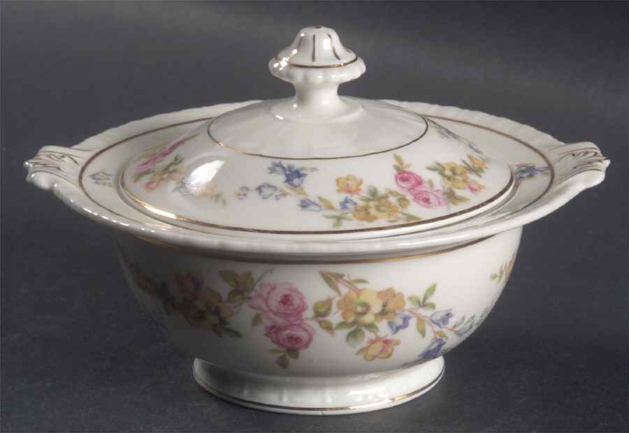 Antoinette Sugar Bowl & Lid by Thun-1