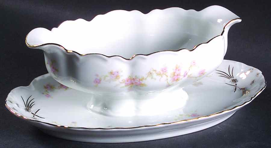 Bordeaux Gravy Boat with Attached Underplate by Thun-1