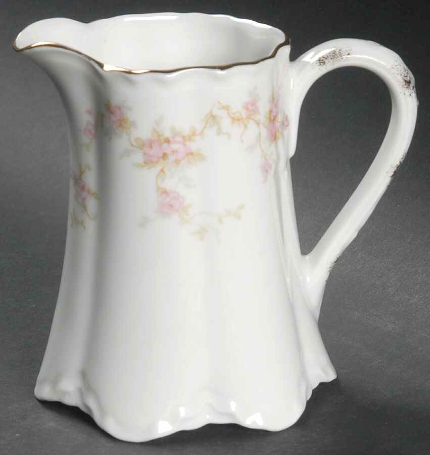 Bordeaux Creamer by Thun-1