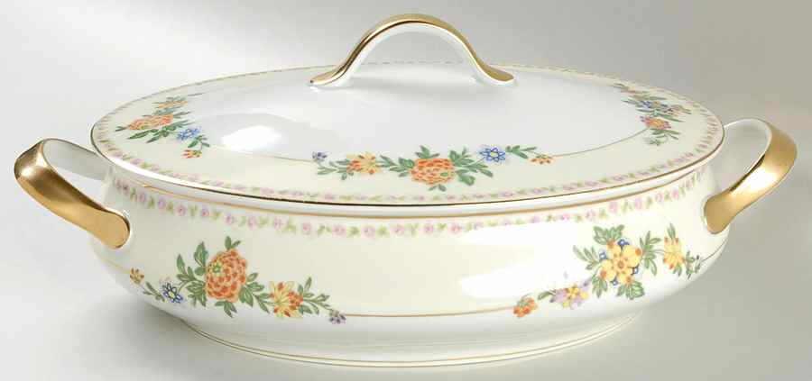 Bristol Oval Covered Vegetable by Thun-1