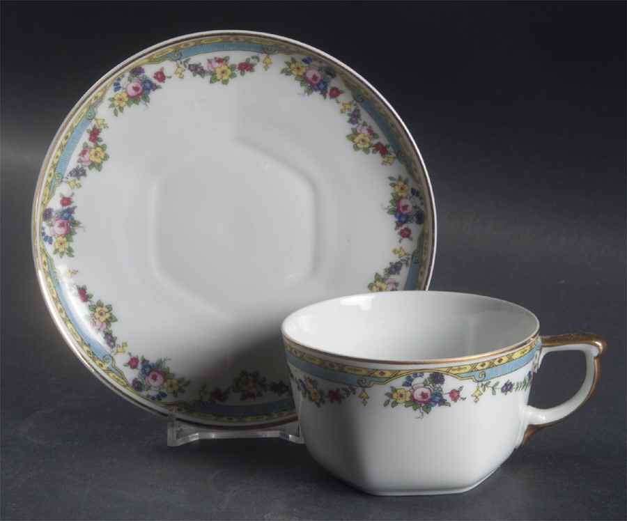 Cairo Flat Cup & Saucer Set by Thun-1