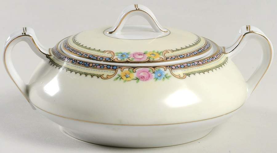 Delaware-Derby Sugar Bowl & Lid by Thun-1