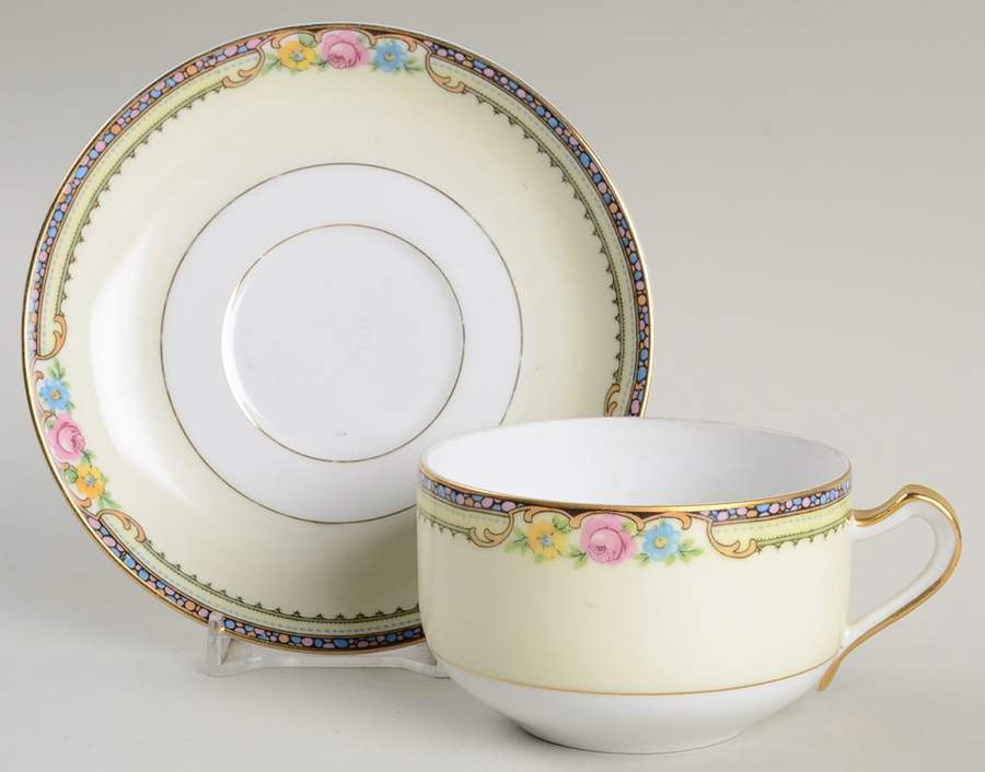 Delaware-Derby Flat Cup & Saucer Set by Thun-1