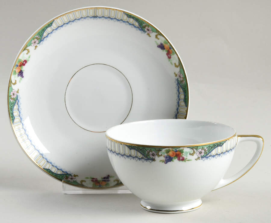 De Luxe Footed Cup & Saucer Set by Thun-1