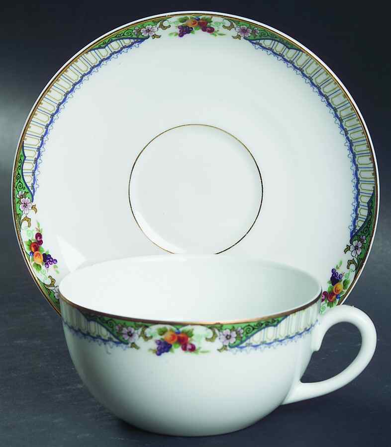 De Luxe Flat Cup & Saucer Set by Thun-1