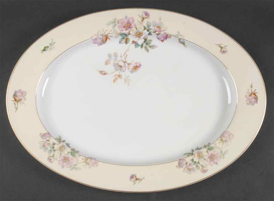 Dorothy 16" Oval Serving Platter by Thun-1