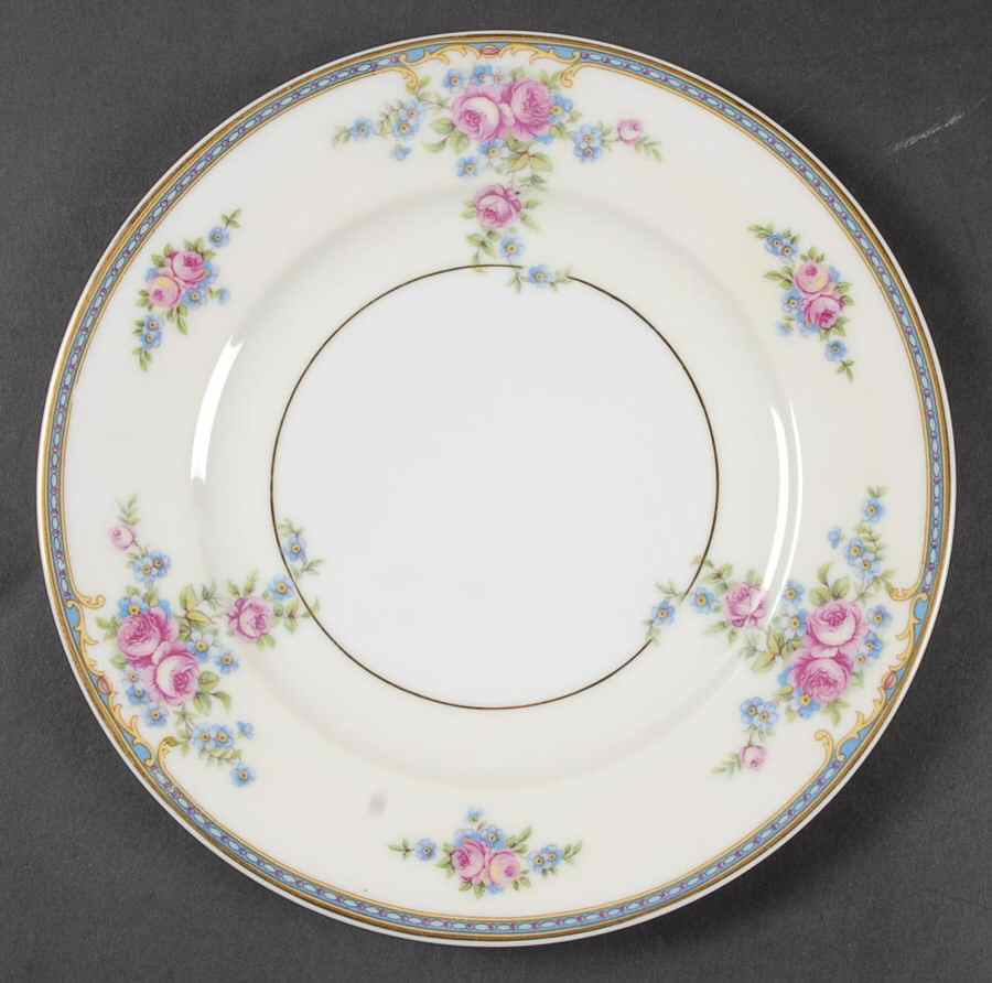 The Duchess Rose Salad Plate by Thun-1