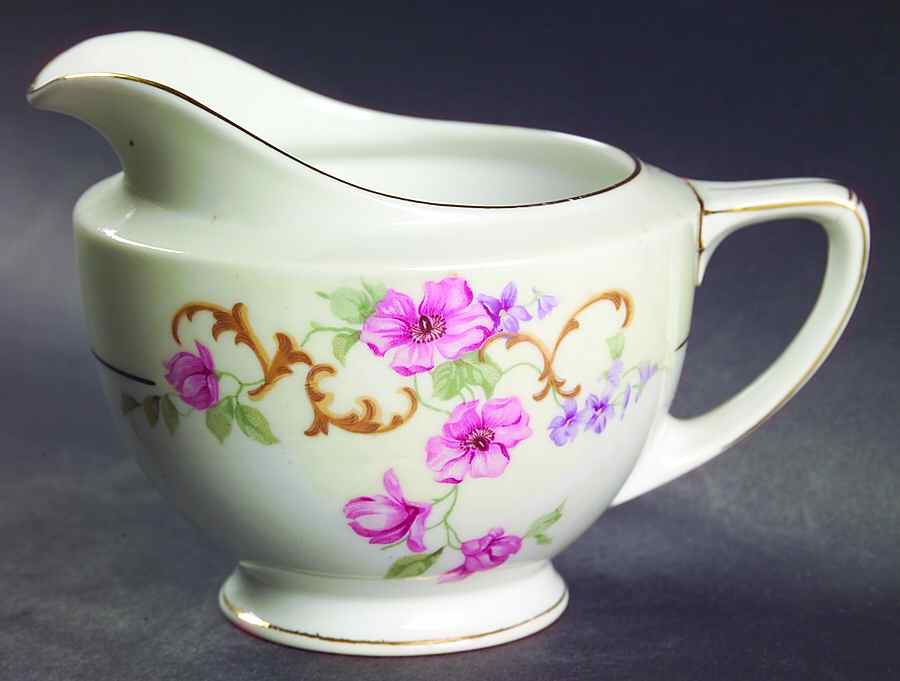 Edna Creamer by Thun-1