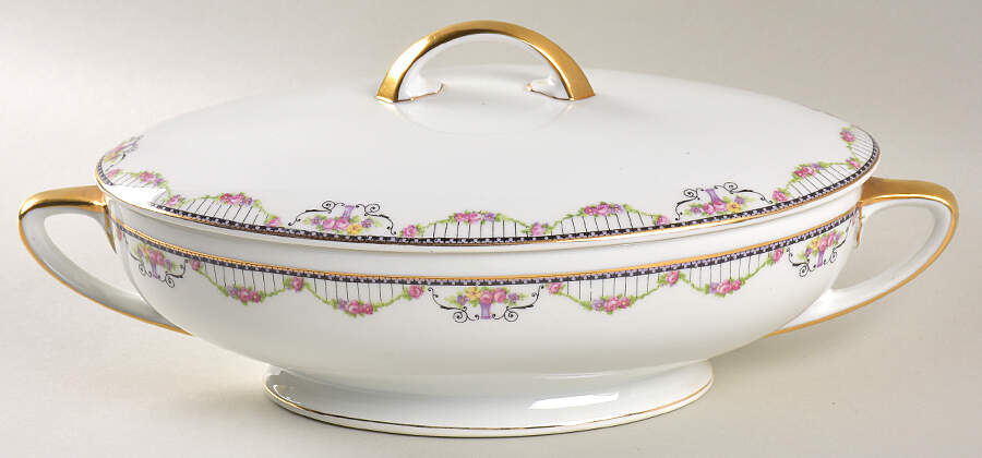 Empire (White) Oval Covered Vegetable by Thun-1