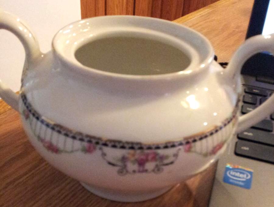 Empire (White) Teapot No Lid by Thun-1