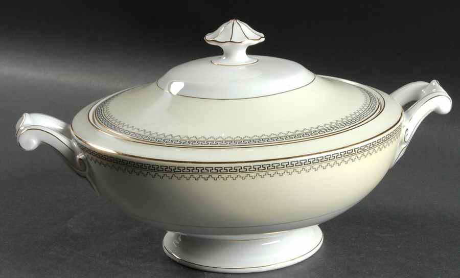 Grecian Round Covered Vegetable by Thun-1