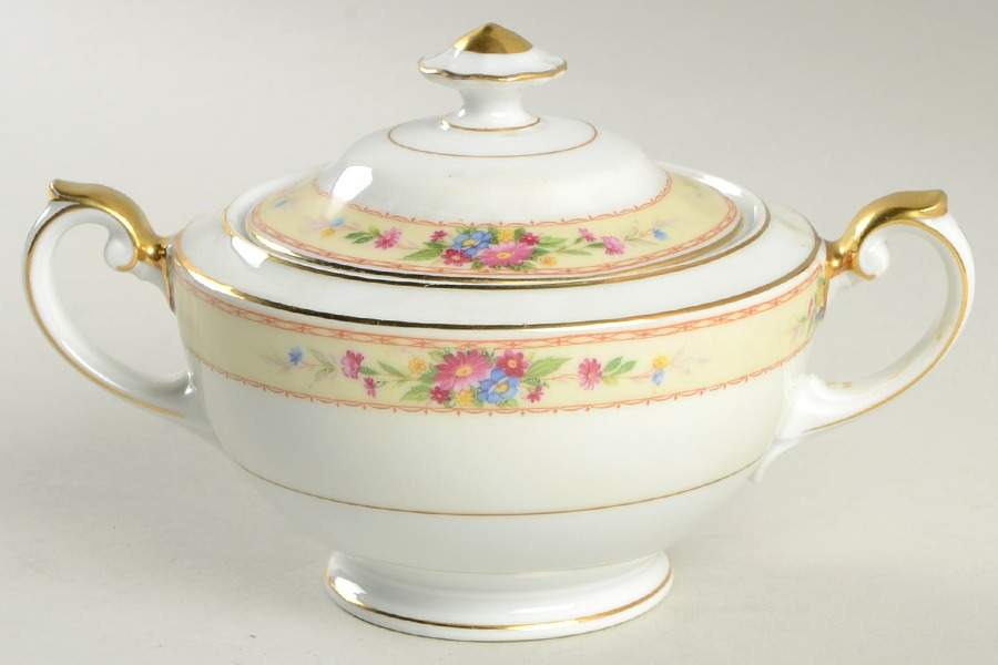 Lucille Sugar Bowl & Lid by Thun-1