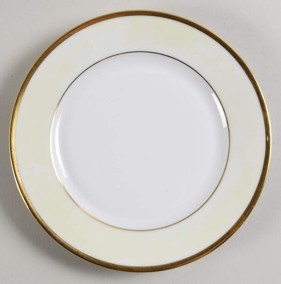 Majestic Salad Plate by Thun-1