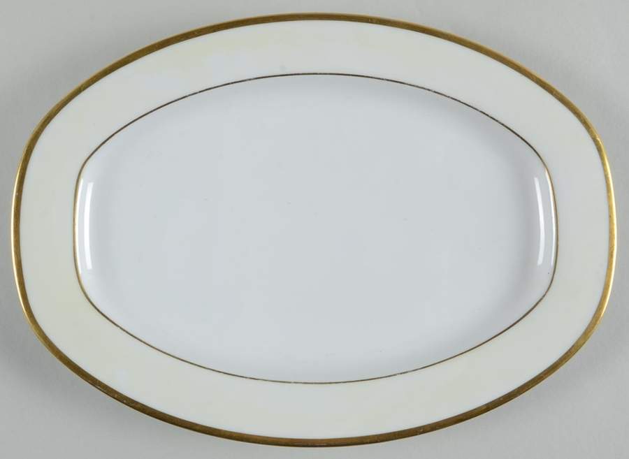 Majestic 11" Oval Serving Platter by Thun-1