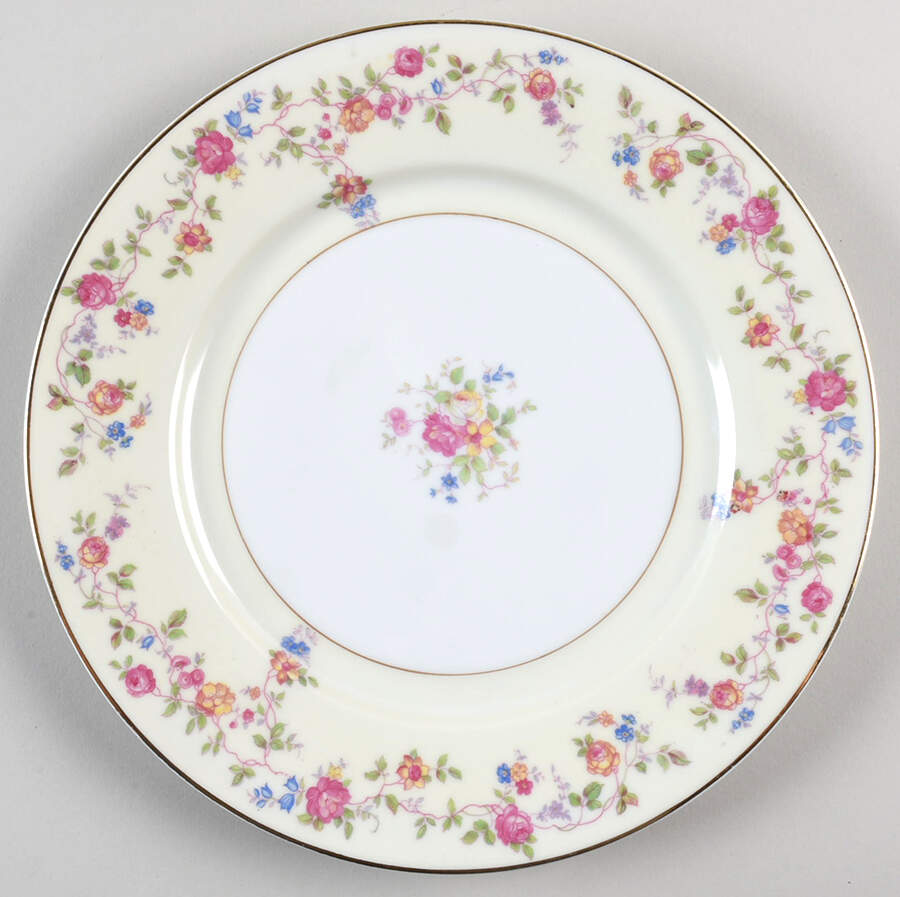 Mayflower Luncheon Plate by Thun-1