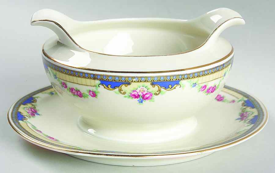 Premier (Smooth) Gravy Boat with Attached Underplate by Thun-1