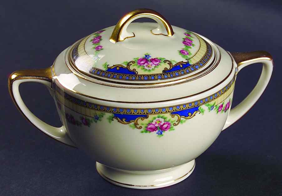 Premier (Smooth) Sugar Bowl & Lid by Thun-1