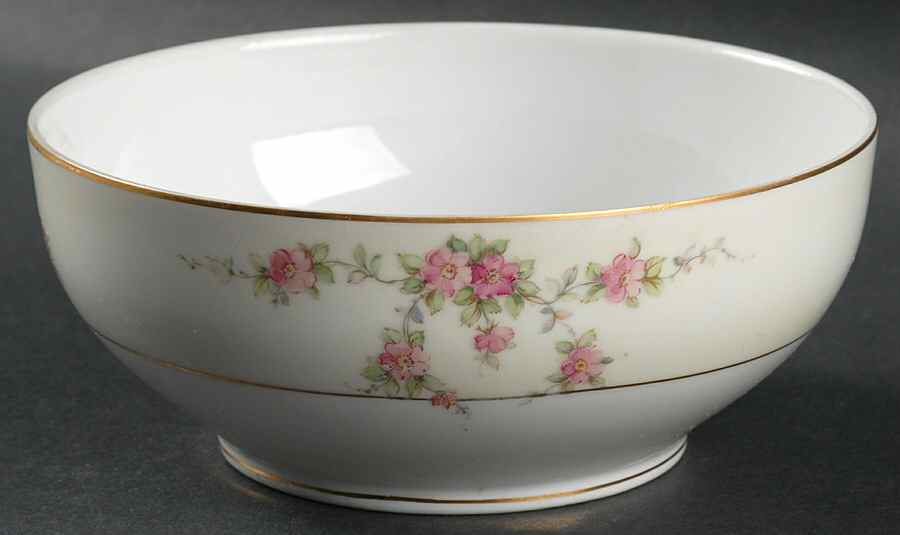 Rambler Cranberry Bowl by Thun-1