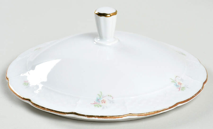 Rosebud Lid for Round Vegetable by Thun-1