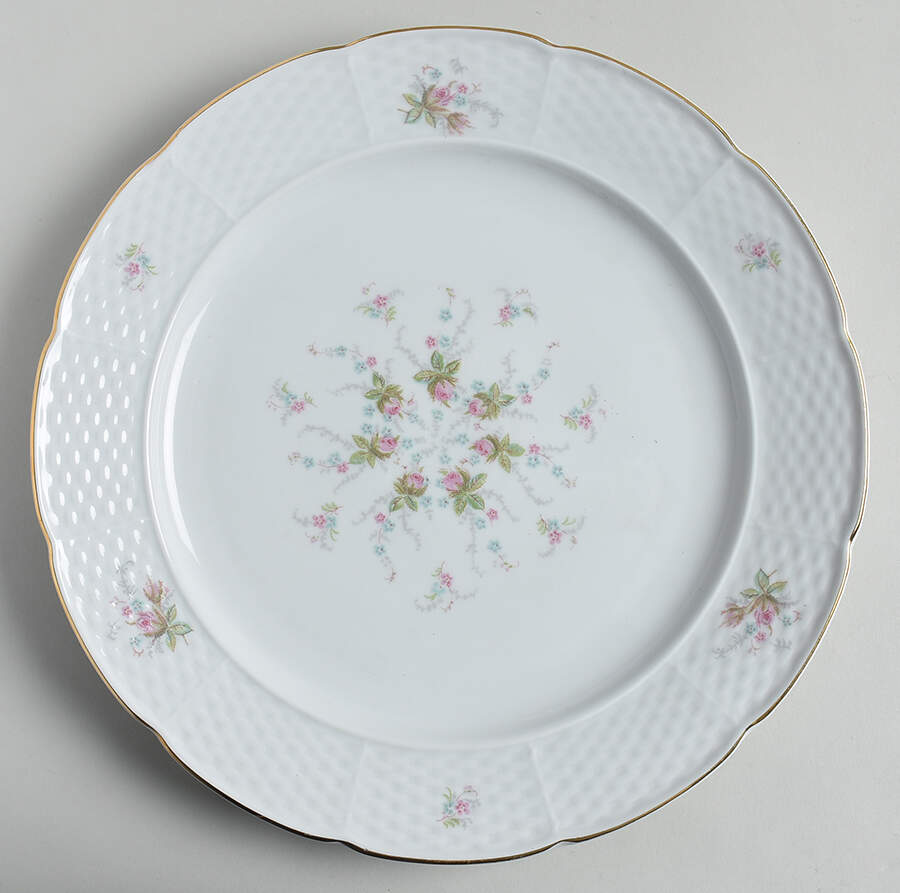 Rosebud 11" Chop Plate (Round Platter) by Thun-1