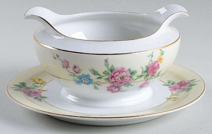 Sanlo Gravy Boat with Attached Underplate by Thun-1