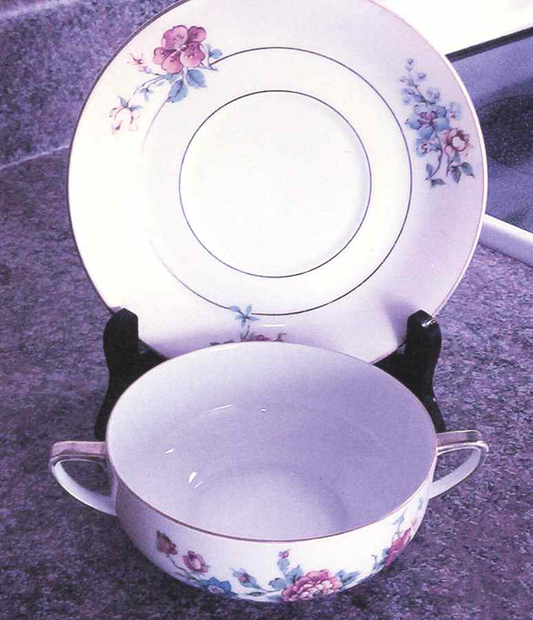 Sanlo Flat Cream Soup Bowl & Saucer Set by Thun-1