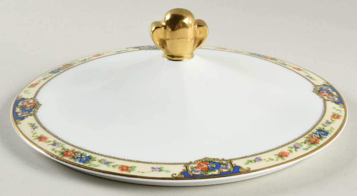 Savoy Lid for Round Vegetable by Thun-1