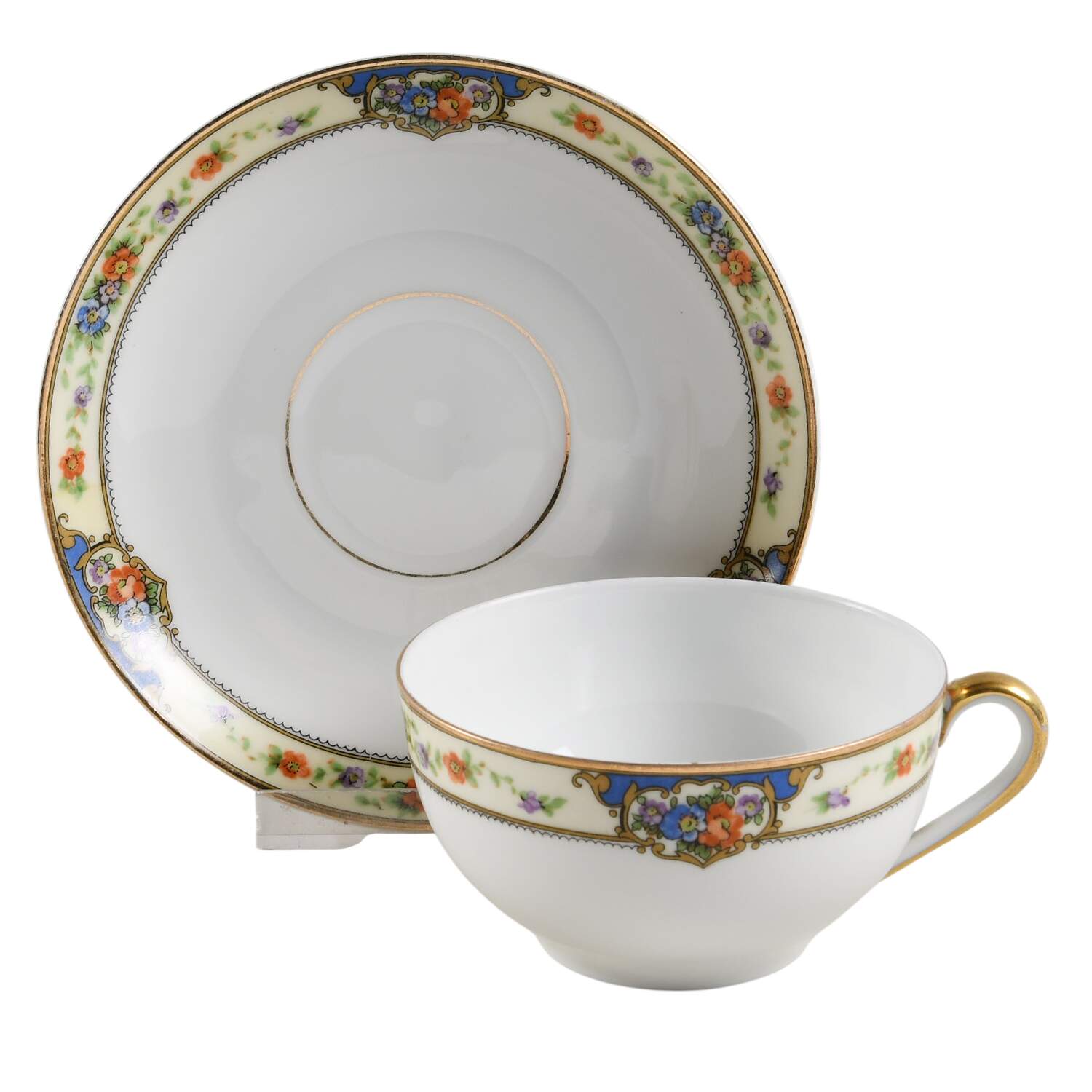 Savoy Flat Cup & Saucer Set by Thun-1