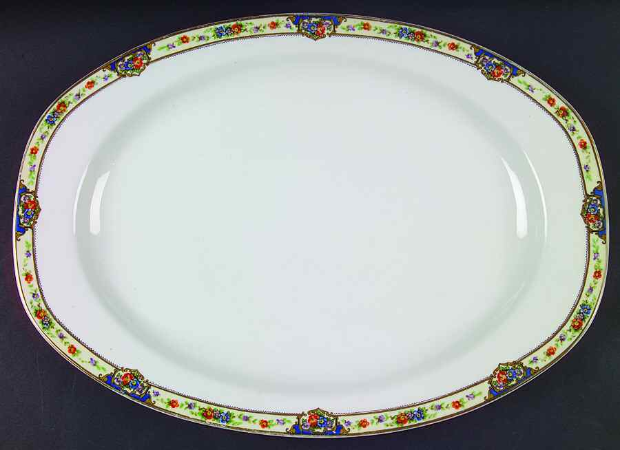 Savoy 16" Oval Serving Platter by Thun-1