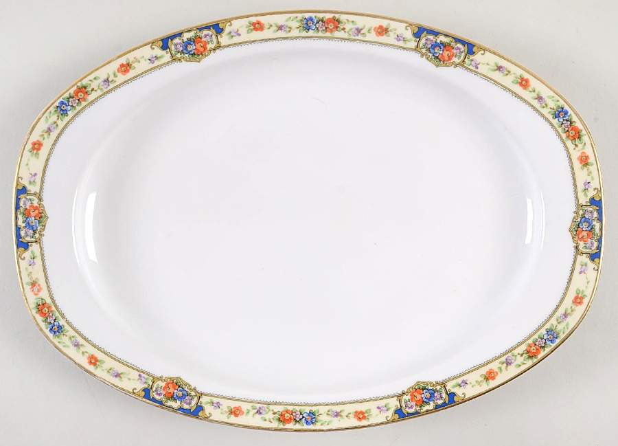 Savoy 12" Oval Serving Platter by Thun-1